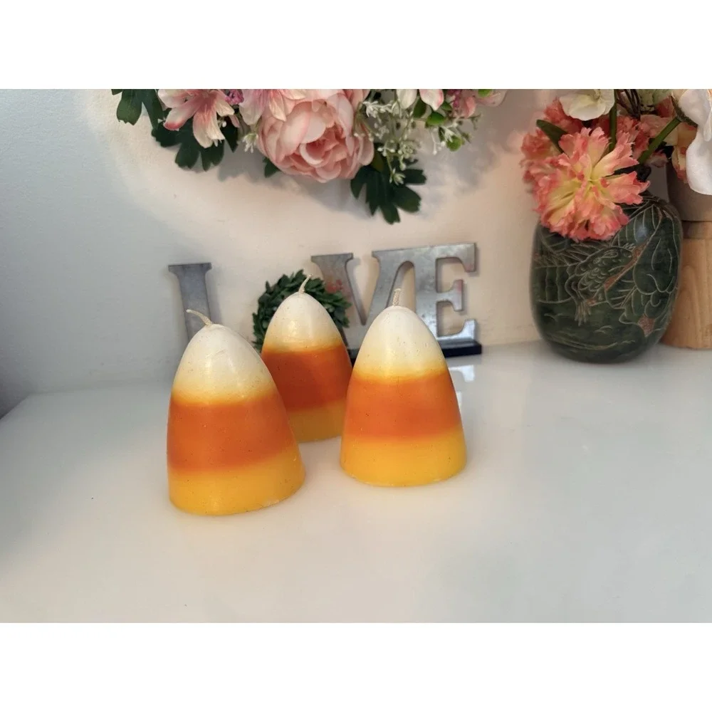Vintage 1980s Halloween Rare‎ Candy Corn Candles Unused Yellow Orange White 4